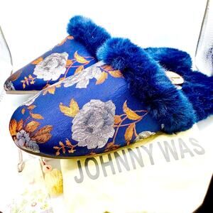 Johnny Was Jaquard Mule Slippers size 6